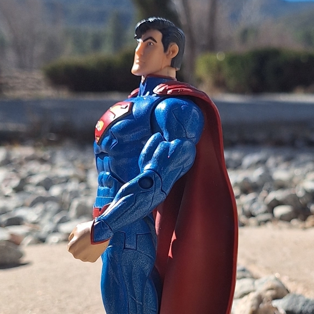 TM & DC Comics Unlimitted/Mattel Collectible Superman Action Figure - Picture 12 of 13